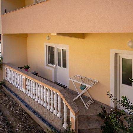Apartments Nadica - Free Parking Nin Esterno foto